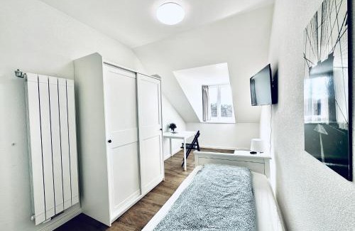 Lengnau Apartamento | Monteurzimmer - Worker's accommodation - ZIMMERzuVERMIETEN in Lengnau BE