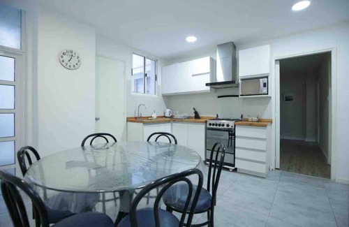 Barrio Sur Apartamento | Montevideo, Centro Edificio El País