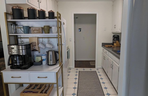 McMurray Casa | Month-to-Month Furnished Ranch Rental