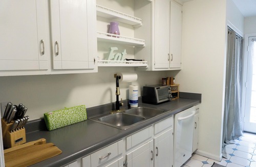 McMurray Casa | Month-to-Month Furnished Ranch Rental