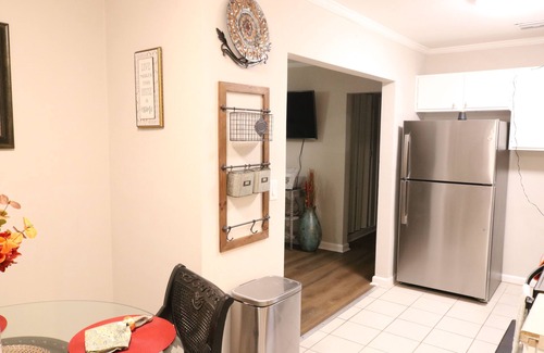 Oak Hill Casa | Monthly +Charming 2-bedroom/1-bath house on Westside Jax/OP