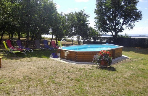 Montolieu Chalet De Esquí | Alquiler Montolieu 2 pers. + posible niño pequeño con piscina