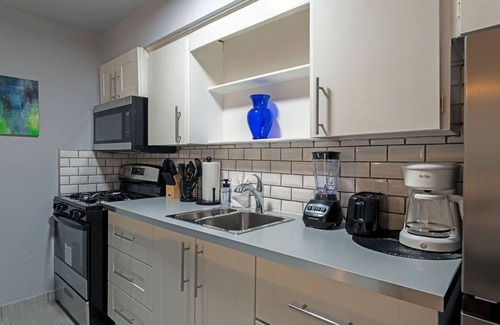 Hyde Park Apartamento | Montrose Comfort Studio! Medical Center 20! ⭐️⭐️⭐️⭐️⭐️