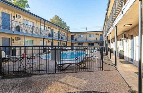 Hyde Park Apartamento | Montrose Comfort Studio! Medical Center 20! ⭐️⭐️⭐️⭐️⭐️