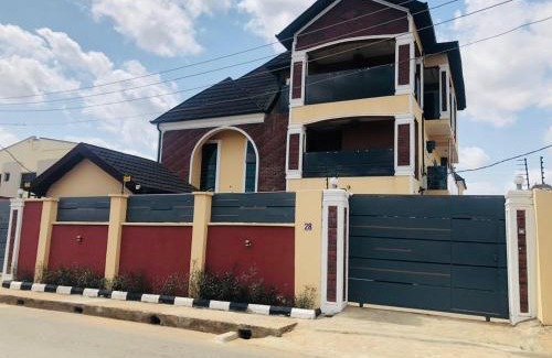 Ojokoro Apartamento | Montrose Gardens