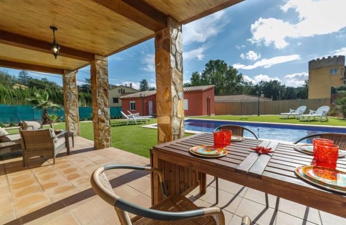 Can Carbonell Casa | Montverde by Interhome