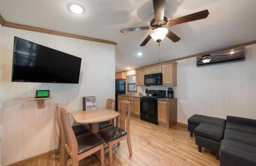 Moody Complejo | Moody Beach Camping Resort Cottage - Two Bedroom Deluxe