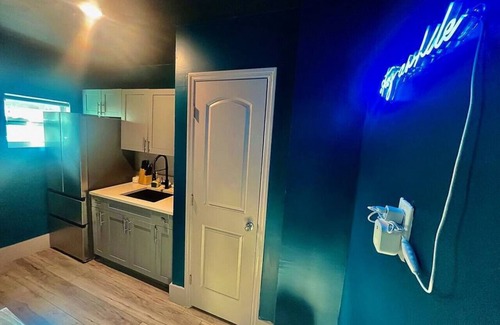 Victoria Park Apartamento | Moody Stoody-O Near Las Olas Beach & Holiday Park