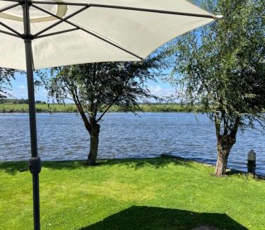 Rijpwetering Casa | Mooi vakantiehuis prachtig gelegen aan het water