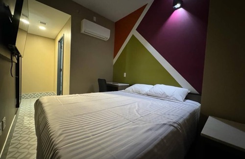 Brownsville Hotel | Moon Hotel Brooklyn