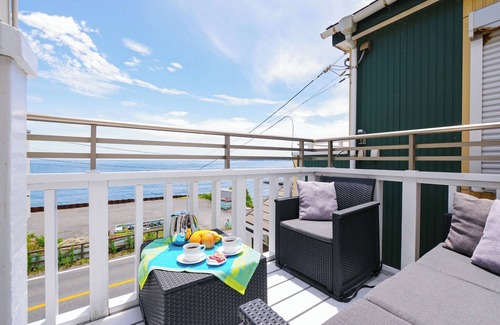Yokosuka Casa | Moon road Oceanfront Villa with Traditional Japanese wooden bath Dry sauna / Yokosuka Kanagawa