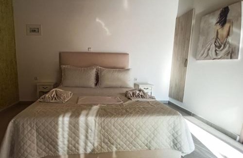 Kariotai Apartamento | Moon studios