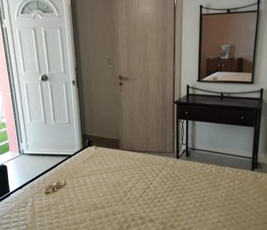 Kariotai Apartamento | Moon studios