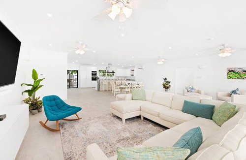 Sunset Crest Casa | Moonflower Villa: Luxe Oasis in Sunset Crest, Holetown