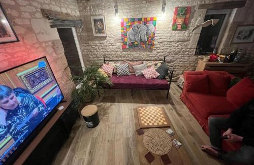 Courchamps Casa | Moonlight cottage france