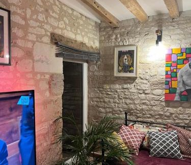 Courchamps Casa | Moonlight cottage france