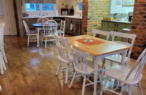 Burks Fork Cama Y Desayuno | Moonlight Manor Bed and Breakfast