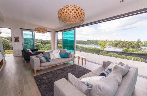 Tutukaka Casa | Moonlit Knights - Tutukaka Holiday House