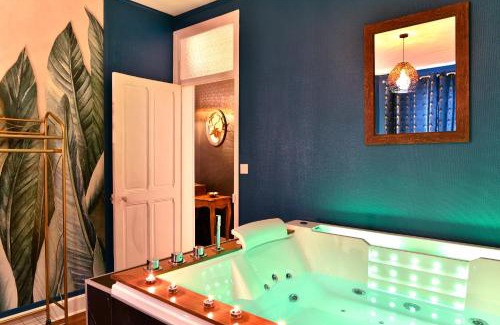 Poincare - Foch - Anatole France - Croix de Bourgogne Apartamento | MoonLOVE, SPA/Sauna et Jacuzzi privés, charme et détente.