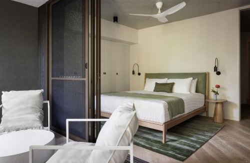 Byron Bay Casa | Moonrise - 4 BR designer home above Wategos Beach