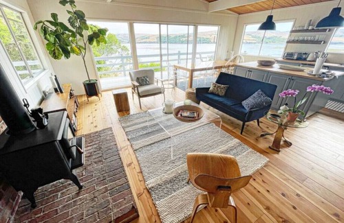 Inverness Casa | Moonrise | Charming Retreat w/ Privacy & Lake View