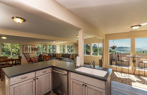 Westhaven-Moonstone Casa | Moonstone Beach Retreat - Beach Lover's Getaway!
