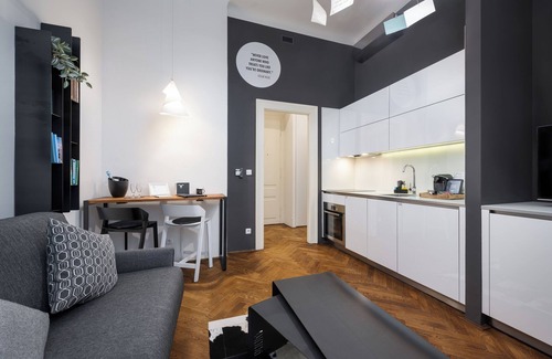 Nove Mesto Apartamento | MOOo Downtown