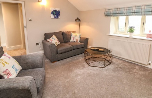 Hoylandswaine Cabaña | MOOR HOUSE FARM COTTAGE, romantic, with open fire in Stocksbridge