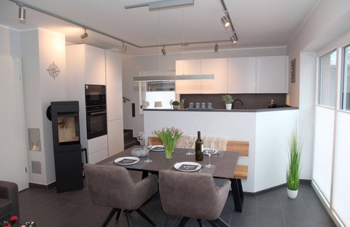 Eilsum Casa | Moor Huus Auszeit - Brand new 85sqm vacation home with dog permit directly on the