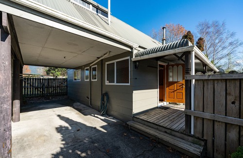 Turangi Casa | Moore in Turangi