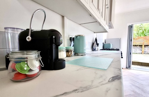 Splott Casa | Moorland House by Switchback Stays