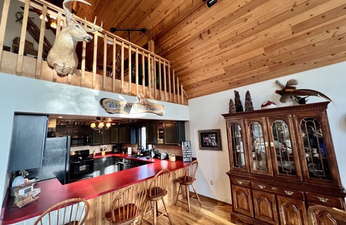Newland Chalet De Esquí | Moose Head Lodge en Linville Land Harbor en vista al lago