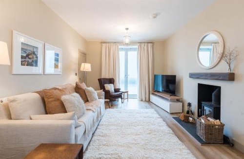 Cylch-Y-Garn Casa | Mor Awel By Birch Stays New Home