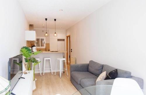 el Mercadal Apartamento | Mora 4-2 - Apartamento vacacional en Girona | Bravissimo