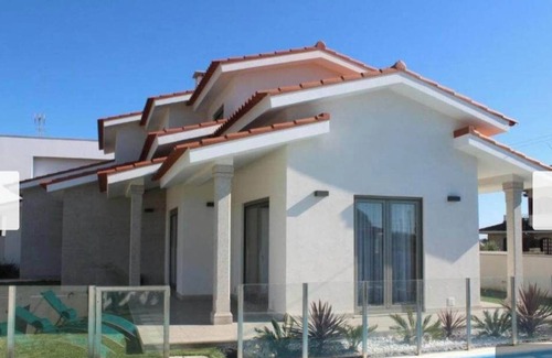 Marinhas Casa | Moradia dos Telhadinhos Avec Piscine a 1.5km de la Plage et 1.5 km de la Montagn