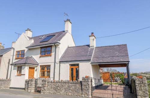 Newborough Casa | Morannedd