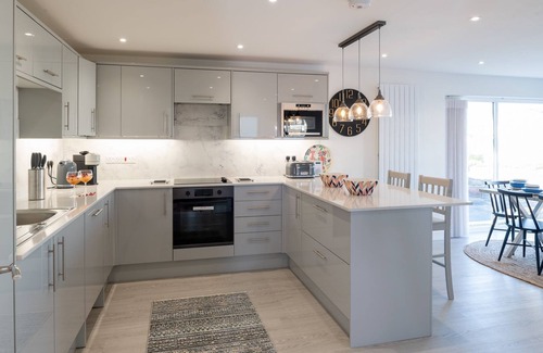 Rhosneigr Casa | Morawelon: 100m from the beach in Rhosneigr