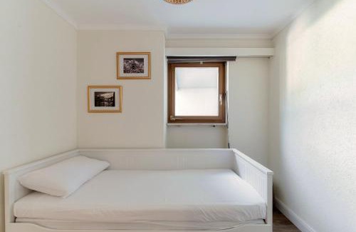 Morcote Apartamento | Morcote Romance by Quokka 360 - flat with patio and communal pool