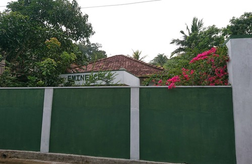 Unawatuna Villa | Más atractiva y maravillosa casa de mediados de siglo de 1950 con otra casa de nueva construcción