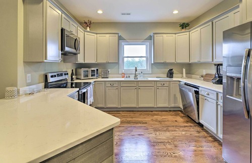 Morganton Casa | Morganton Retreat w/ Access to Beach & Trails