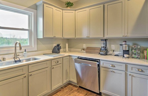 Morganton Casa | Morganton Retreat w/ Access to Beach & Trails
