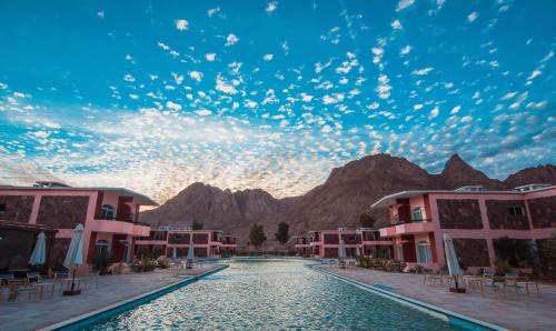 St. Catherine Hotel | Morgenland Holly Village