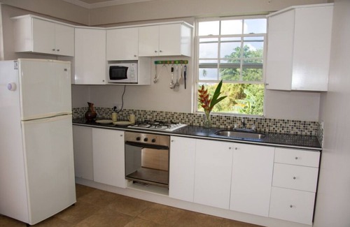 Charlotte Casa | Morne SeaView Apartments