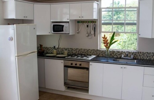 Charlotte Casa | Morne SeaView Apartments
