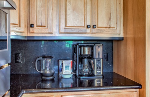 Laurel Park Casa | Morning Glow | Pet-Friendly, Mountain Getaway