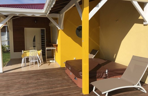 Grand-Bourg Casa | Morning Sun Star Cottage