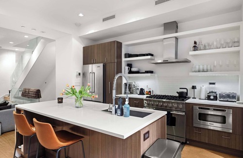 Manhattan Valley Casa | Morningside Manor by RoveTravel |Upper Westside TH