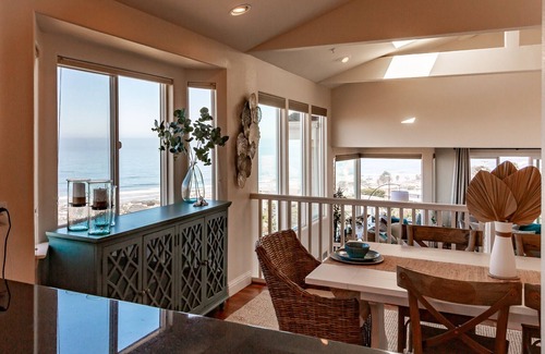 Cayucos Casa | Morro Bay View Home . Get 5 days free when you book 25