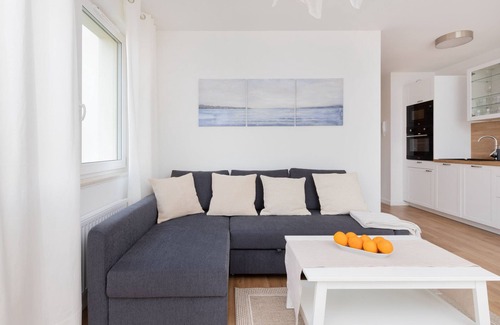 Puck Apartamento | Morska Bryza 28 | Stylish Apartment | Desk | Parking