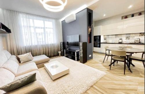 Dnipro Apartamento | Most City area 2-bedroom Lux, Ekaterinoslav square